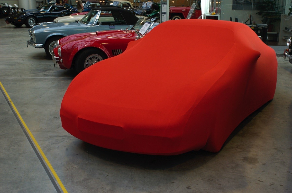 Jensen Interceptor alle Ausführungen - Bj.von 1966 bis 1992 - MOBILWERK INDOOR COVER SOFTKONTUR -ROT-