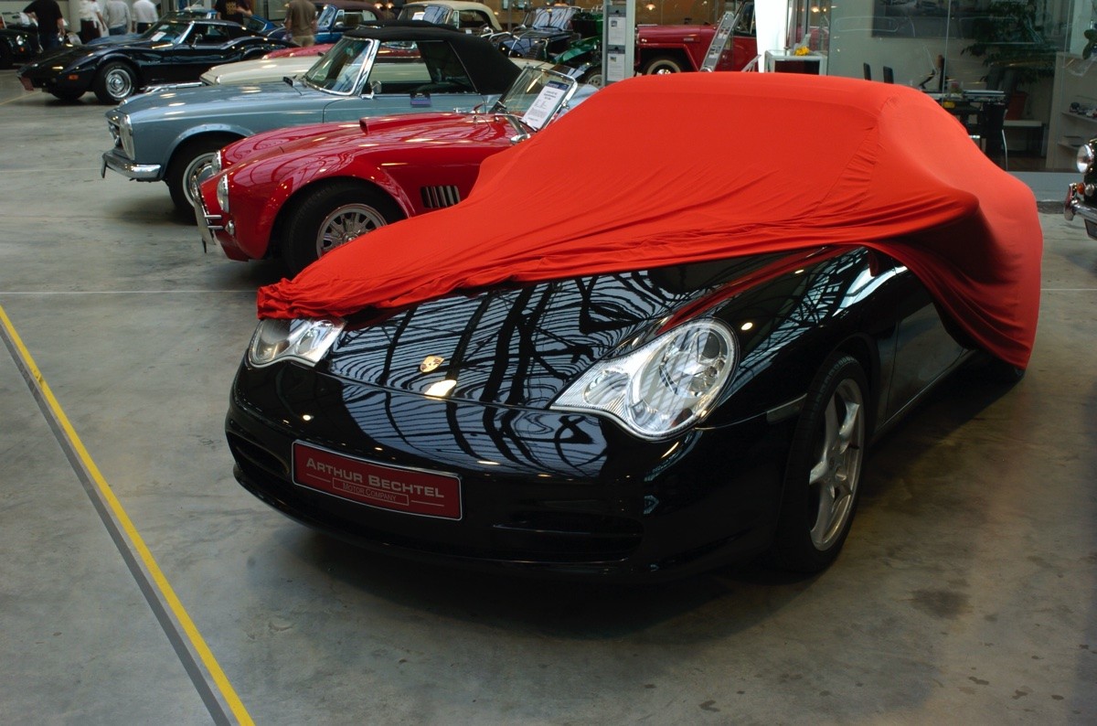 Jensen Interceptor alle Ausführungen - Bj.von 1966 bis 1992 - MOBILWERK INDOOR COVER SOFTKONTUR -ROT-